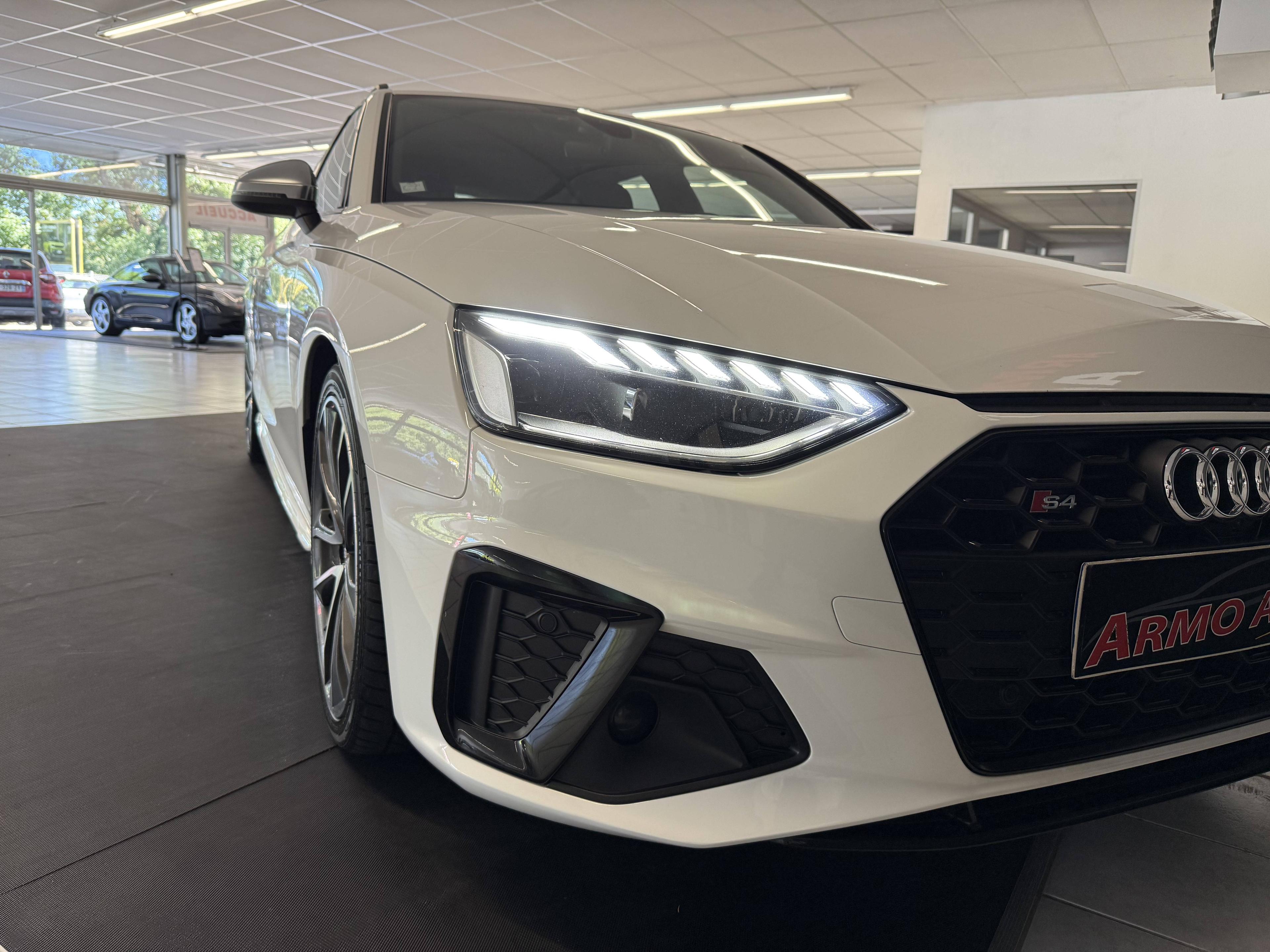 AUDI S4