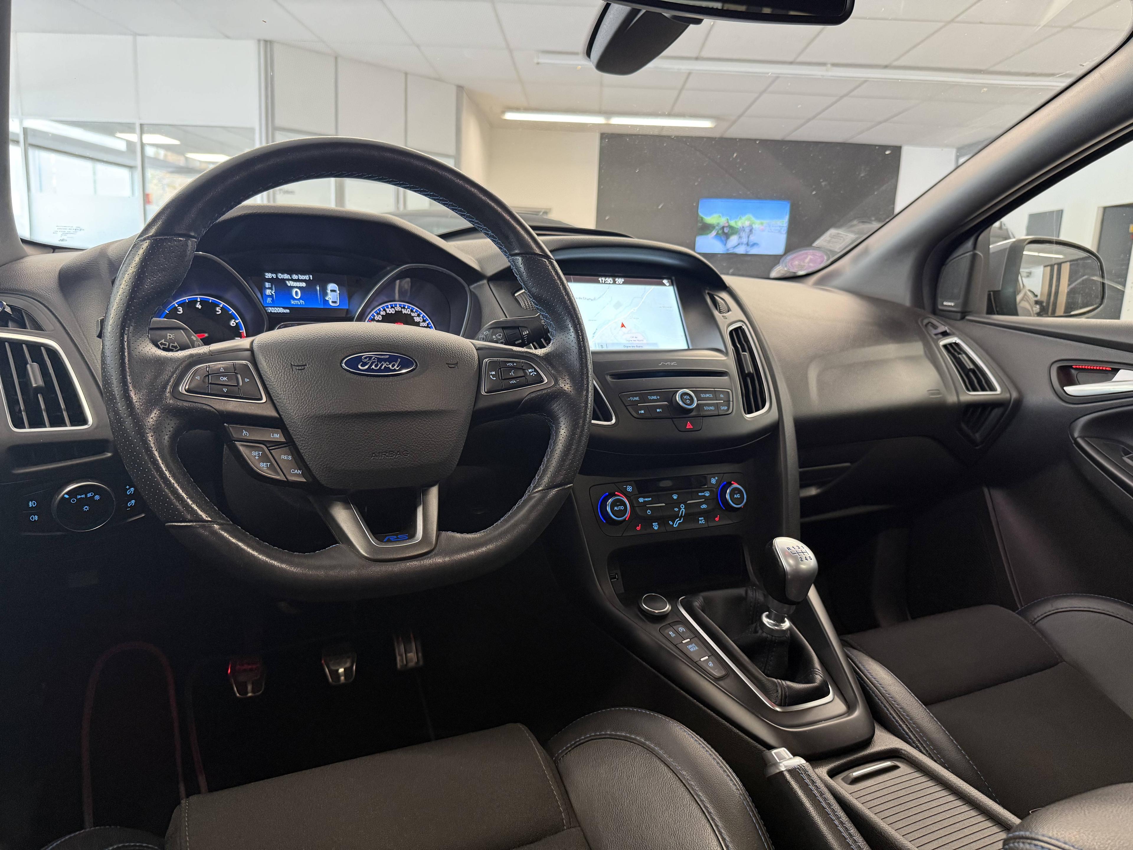FORD FOCUS