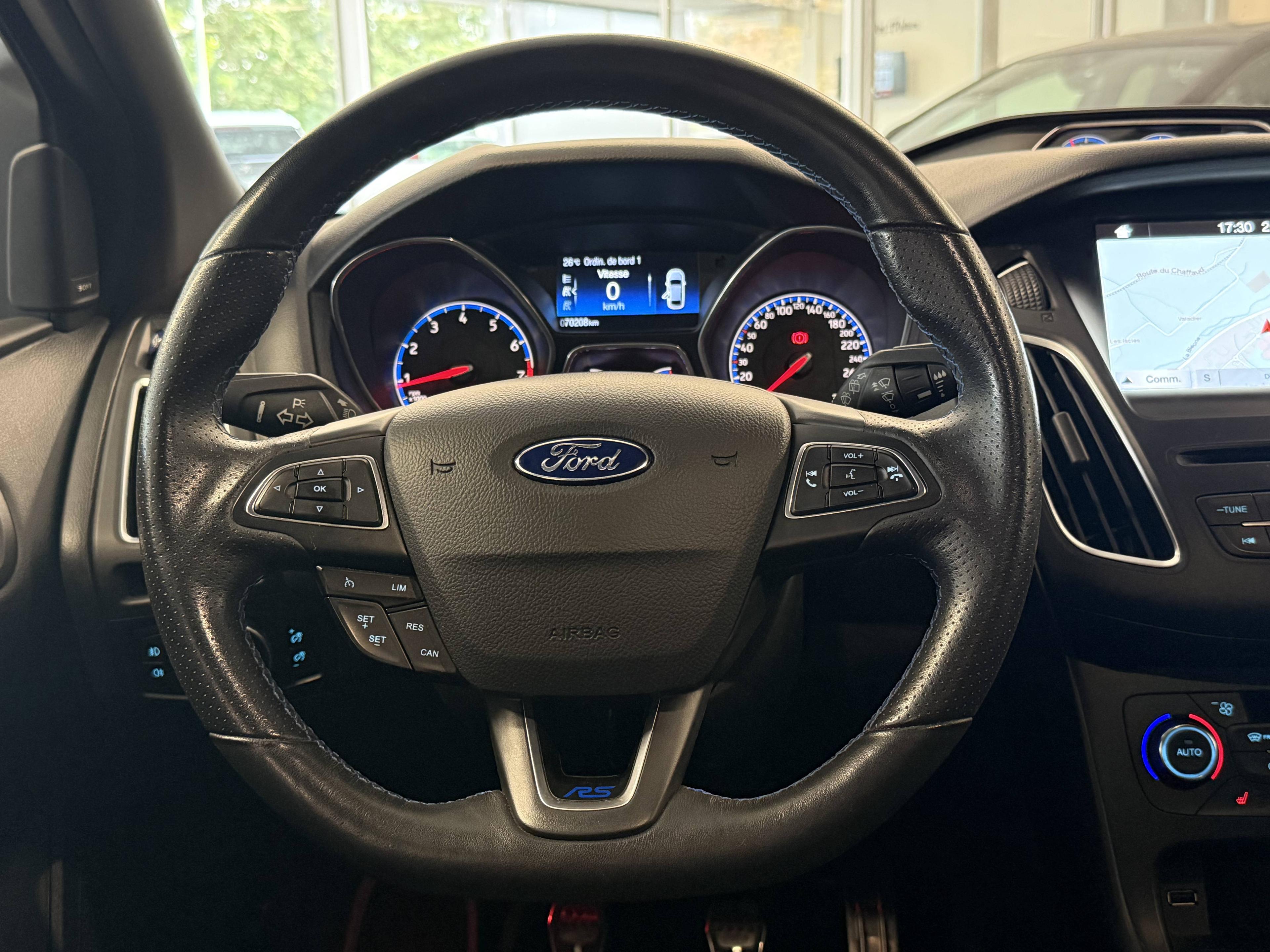 FORD FOCUS